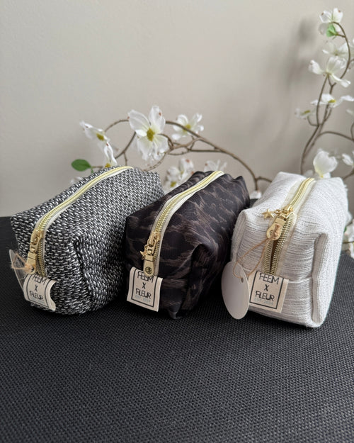 Make-up bag - black & white